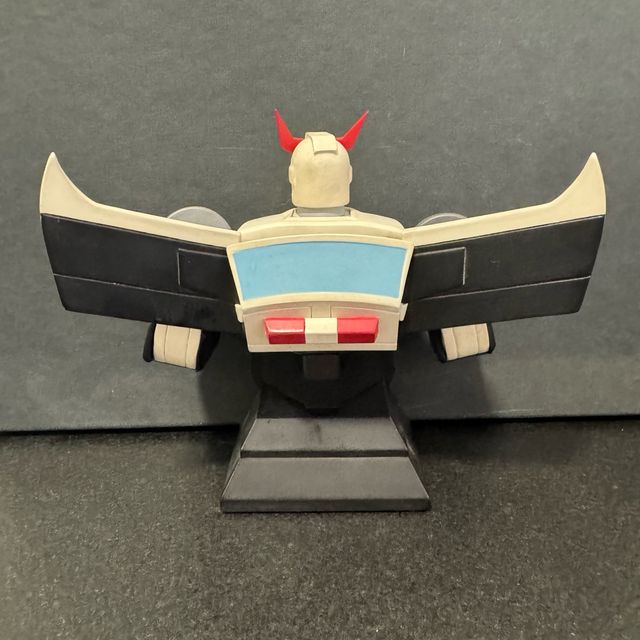Busto porcelana transformers PROWL