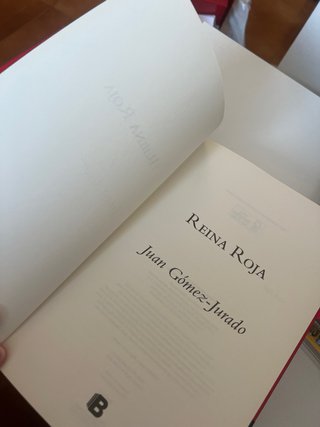 Libro Reina Roja de Juan Gomez