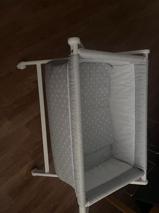 Minicuna tijera gris