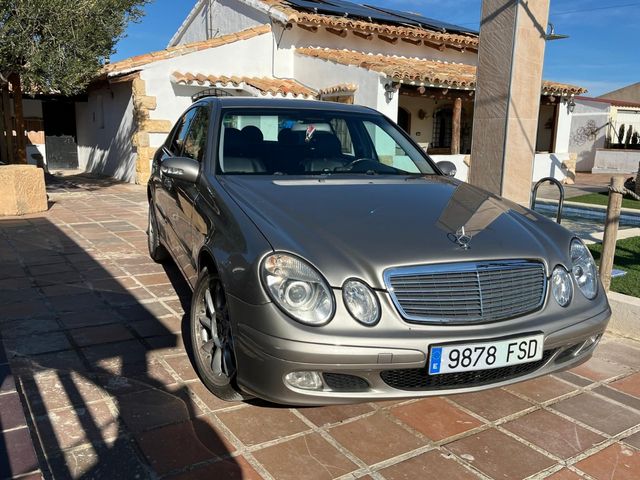 Mercedes-Benz Clase E 2005