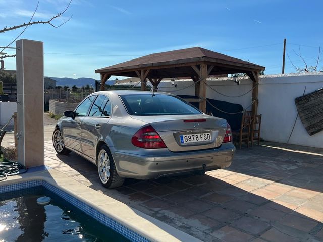 Mercedes-Benz Clase E 2005