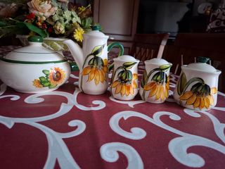 Set ceramica 5 pezzi con girasole,zuccheriera, te