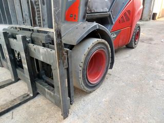 CARRETILLA ELEVADORA DIESEL LINDE 3.000 kg