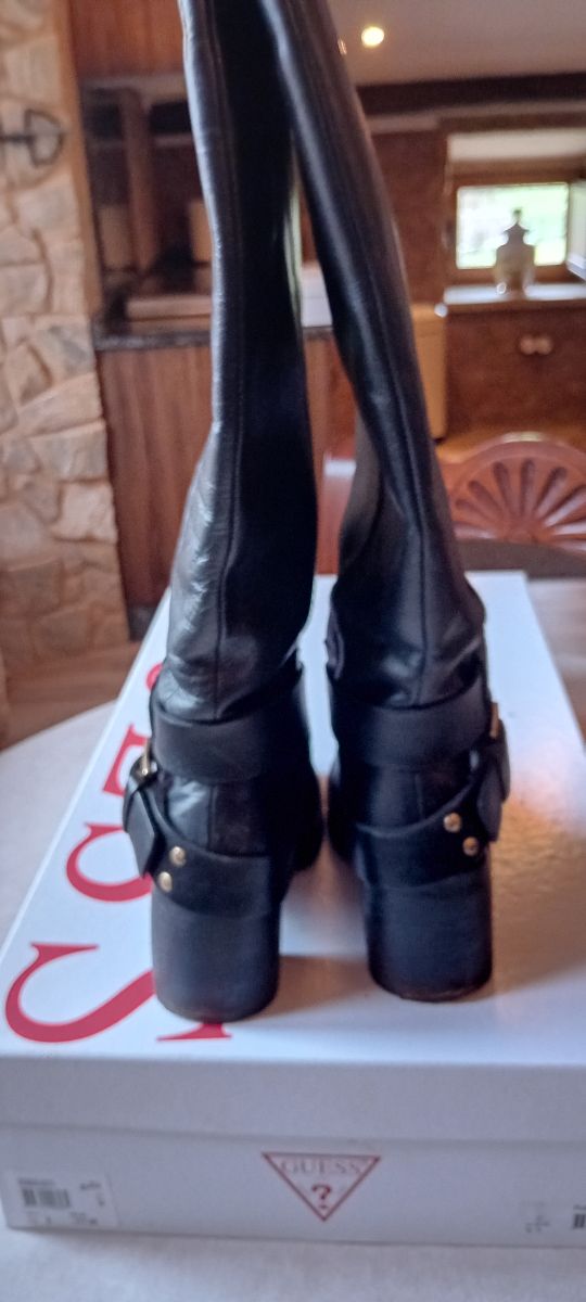 Guess women's Black leather boots