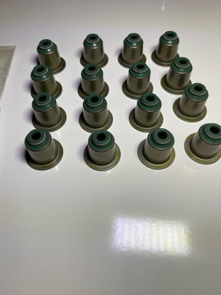 Kit vastago/reten de varvula marca Ajusa 204D4 bmw