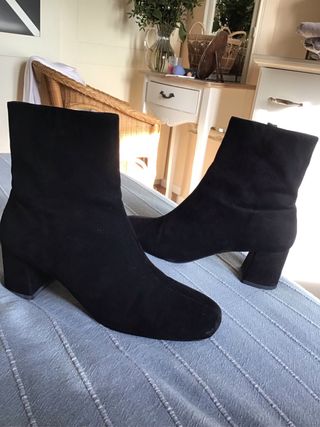 Botines negros de Mango