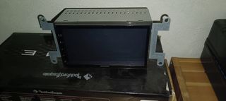 Pantalla universal 7 mas GPS TomTom