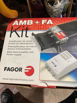 Anplibicador de antena
