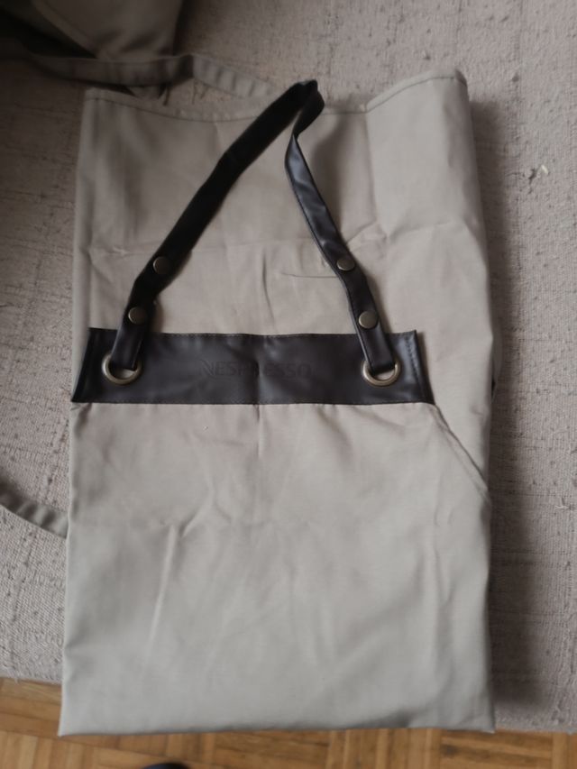 Delantal barista Nespresso