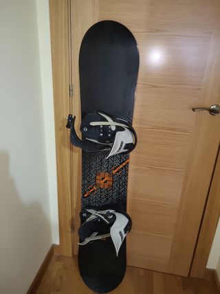 Tabla Snow 1,48 + fijaciones 100€