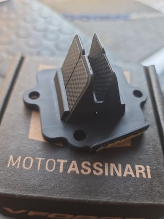 Caja láminas vforce v8