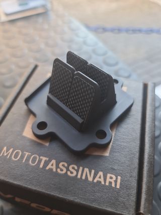 Caja láminas vforce v8