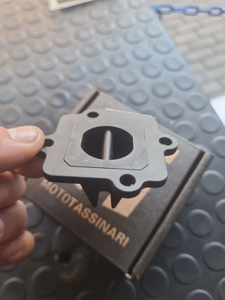 Caja láminas vforce v8