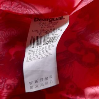 Chaqueta ligera acolchada Desigual talla 36.