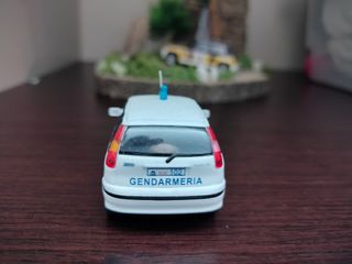 Modellino fiat punto Gendarmeria