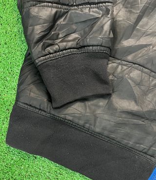 Chaqueta ADIDAS acolchada negra con capucha M