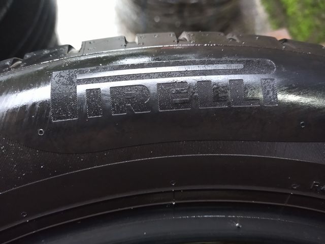 215 55 17 94V PIRELLI