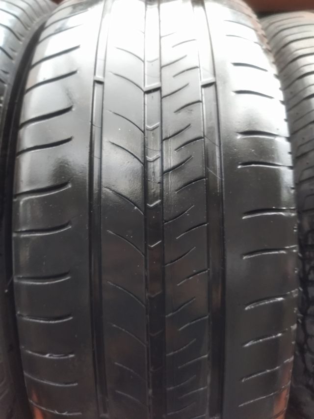 205 60 16 96H MICHELIN