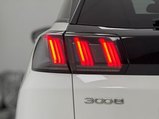 PEUGEOT 3008 SUV 1.5BlueHDi Allure desde 315€/mes*