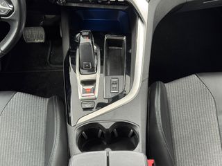 PEUGEOT 3008 SUV 1.5BlueHDi Allure desde 315€/mes*