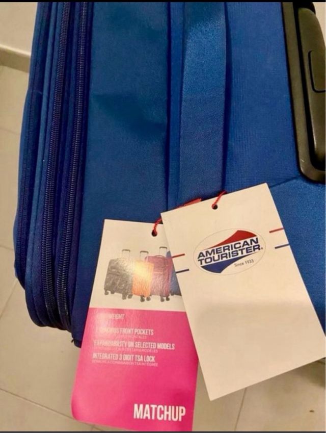 Maleta mediana American Tourister sin estrenar
