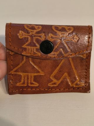 Monedero de Cuero con Muñecos