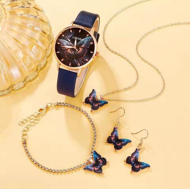 Hermoso Reloj con complementos