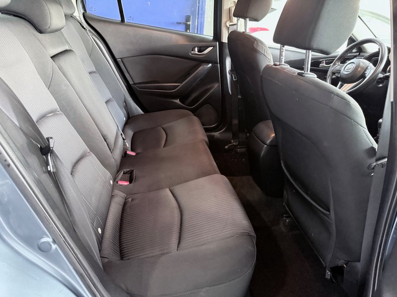 Mazda 2016, foto 9