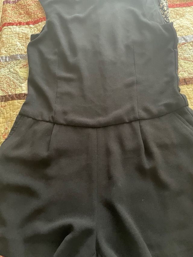 Falda y un mono corto