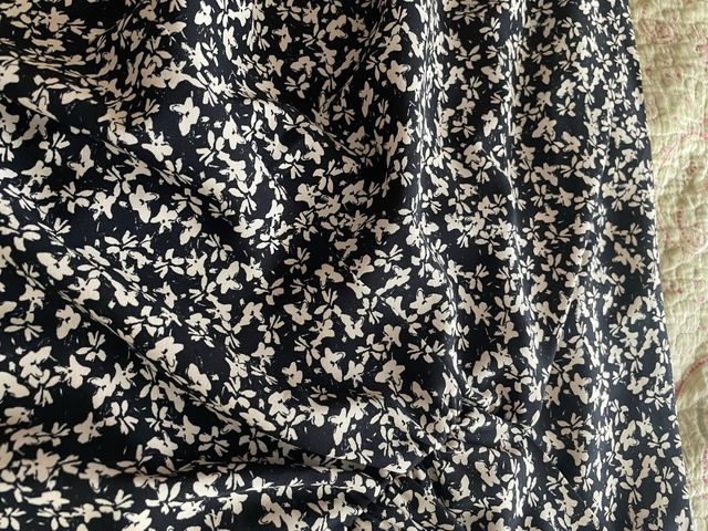 Falda y un mono corto