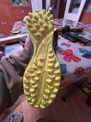 Botas de futbol 34