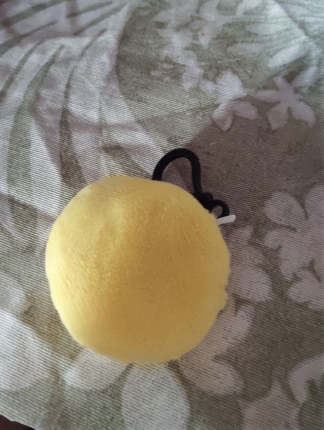 Llavero emoji asustado