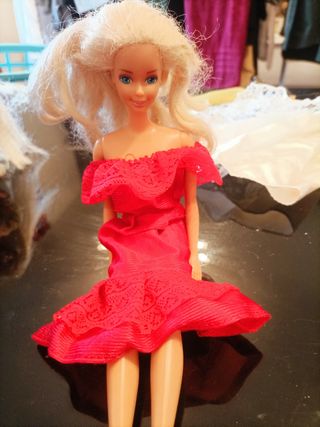 Barbies con ropa