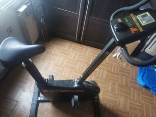 Bicicleta estática.