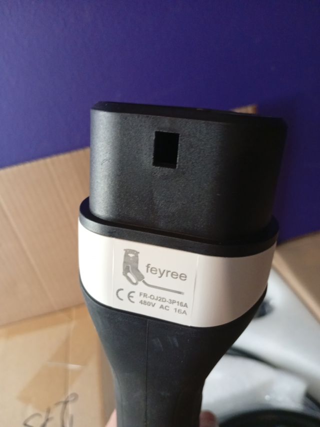 Cargador vehículo eléctrico feyree