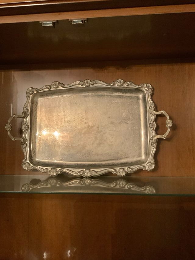 Bandeja plateada
