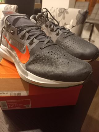 Nike Vomero 15