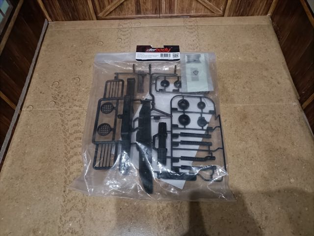 Lote proyecto crawler 1/10 land Rover