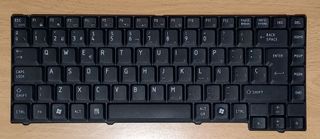 Toshiba Satellite L40-17S. Piezas