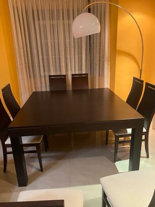 Mesa cuadrada comedor extensible color wengue