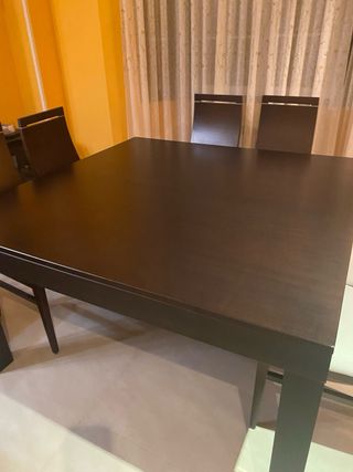Mesa cuadrada comedor extensible color wengue