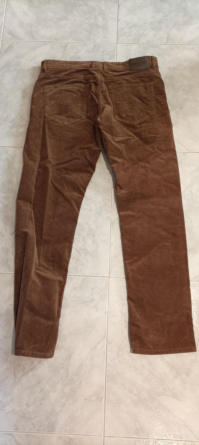 36- Pantalón Pana T/44