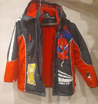 Abrigo Spiderman con capucha talla 10
