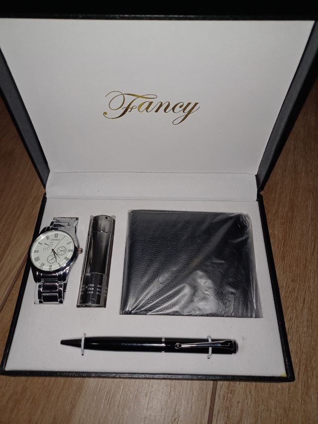 SetSet Regalo Per Uomo Orologio Torcia Portafoglio