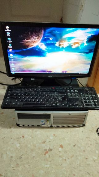 PC SOBREMESA COMPLETO, CAMBIO o VENDO  