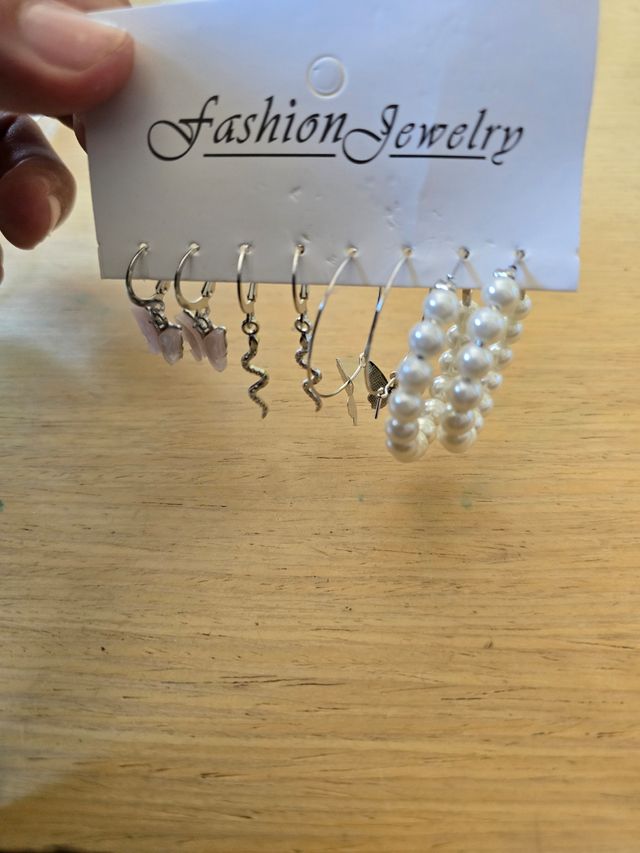 Juego pendientes Mariposa y Corazon