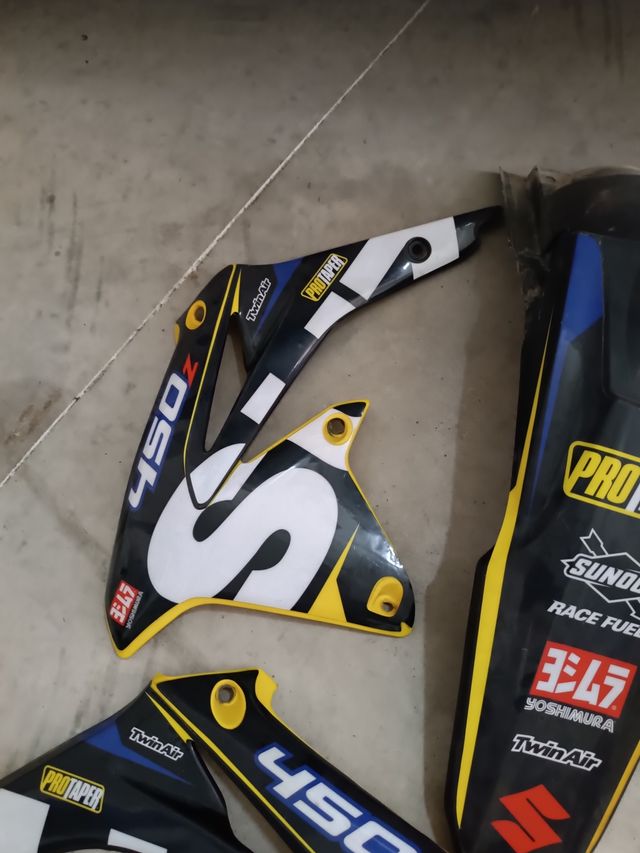 Suzuki RMZ 450 kit plásticos