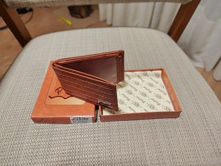 Cartera de piel