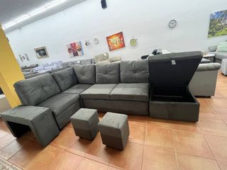 rinconera sofa-cama y 3 puff