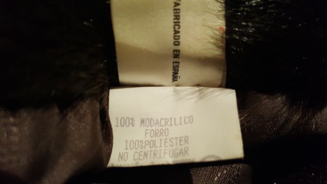 Abrigo piel sintética T.54